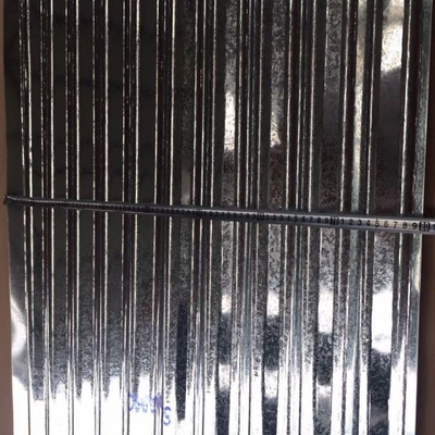 0.12-1.2mm Hoja corrugada 30-150g Panel de techo galvanizado por inmersión en caliente con personalización
