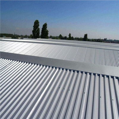 Plata de techo micro corrugado de acero de color de 950 mm de ancho galvanizado para mayor durabilidad