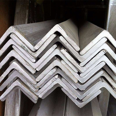 ASTM A36 A53 Q235 Q345 Hierro galvanizado de carbono en forma de L Barra de ángulo de acero suave No aleación igual