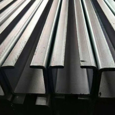 Tamaños de los canales U de acero galvanizado de viga ZC con superficie de rodadura en caliente