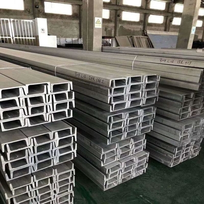 S235jr S355jr A36 Ss400 Profil de acero laminado en caliente en canal C 550 mm Marco de acero inoxidable