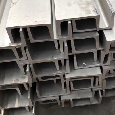 Canal de acero al carbono laminado en caliente / frío JIS GB ASTM En DIN para entrega inmediata