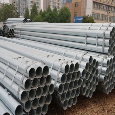 Tubo galvanizado por inmersión en caliente 30g-275g Capa de zinc 1% Tolerancia BS Estándar para venta alta