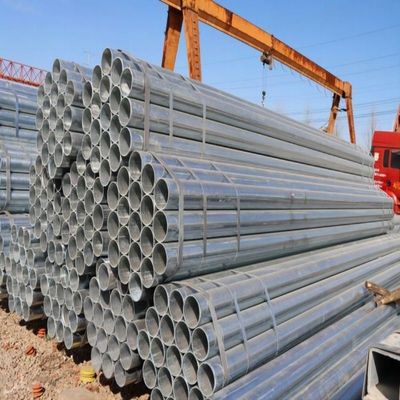 Tubo galvanizado por inmersión en caliente 30g-275g Capa de zinc 1% Tolerancia BS Estándar para venta alta