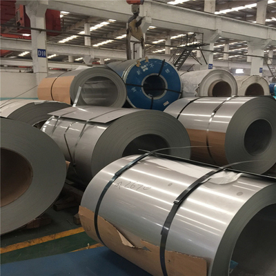 En el caso de los productos de acero inoxidable laminados en caliente o en frío, la bobina de acero inoxidable es plana y la tira 304 316L 316ti 321 430