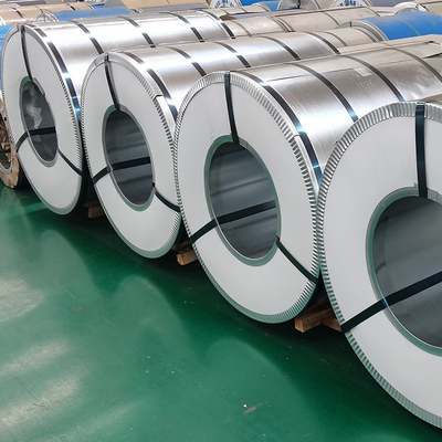 En el caso de los productos de acero inoxidable laminados en caliente o en frío, la bobina de acero inoxidable es plana y la tira 304 316L 316ti 321 430